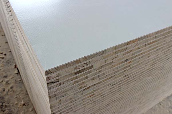 好色先生APP在线观看與實木顆粒板有何區別